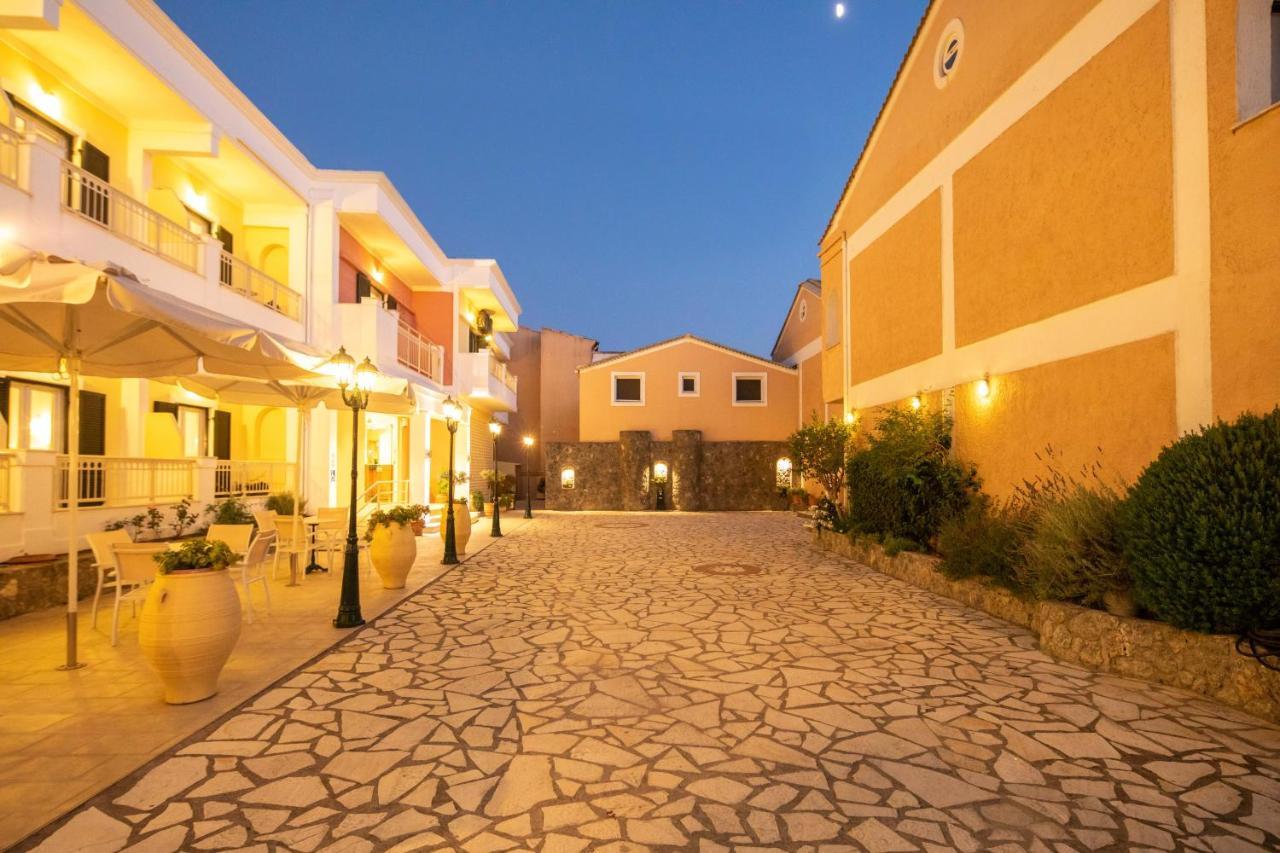 Hotel Rossis Mesongí Exterior foto