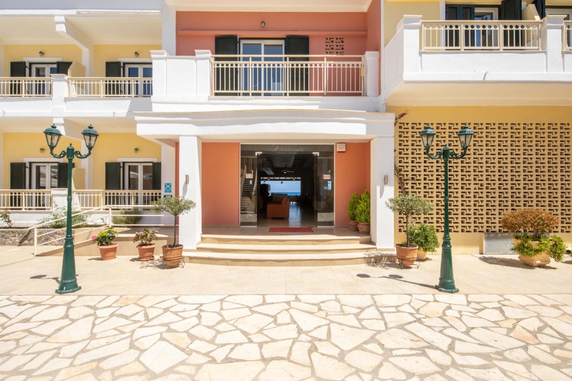 Hotel Rossis Mesongí Exterior foto